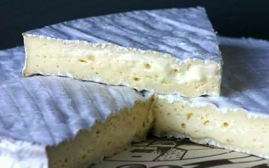Brie-de-Meaux-queso-frances-El-Portal-del-Chacinado