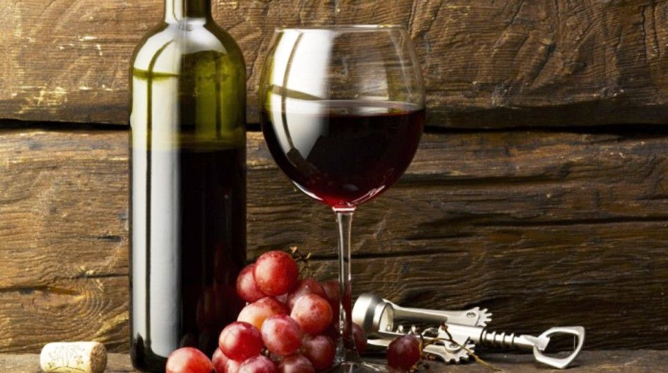 Por-qué-la-mayoría-de-las-botellas-de-vino-son-verdes-la-comunidad-de-los-vinos-el-portal-del-chacinado